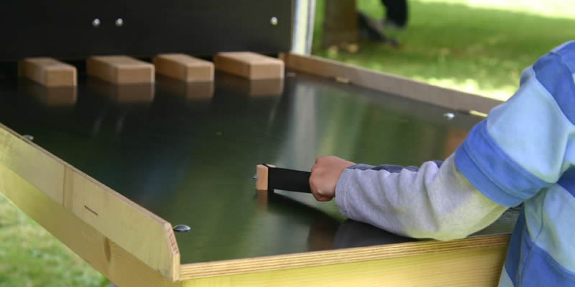 Holzspielepark für Kinder - Geschicklichkeit