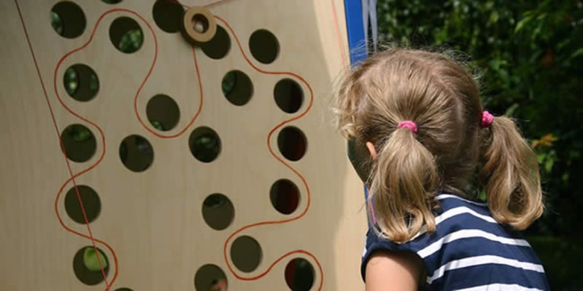 Holzspielepark - Geschicklichkeit - Kinder