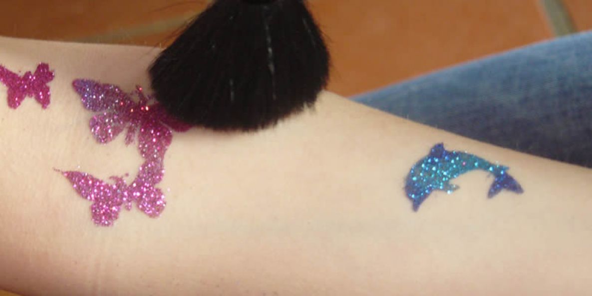 Glitzer-Tattoos - Motiv Schmetterling (Pinselauftrag) - Funtasiewelt Kinder-Events