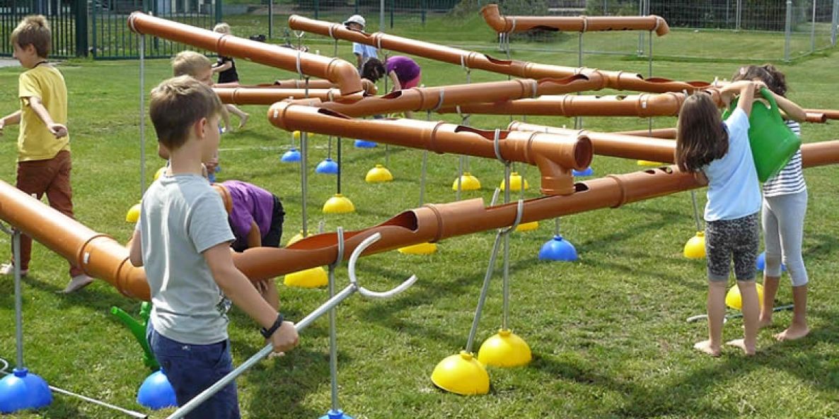 Wasserbahn - Rohre im Labyrinth - Funtasiewelt Kinder-Events